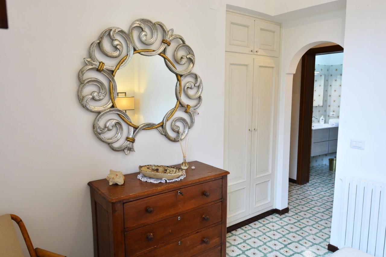 Luna Caprese Guest House อนากาปรี ภายนอก รูปภาพ